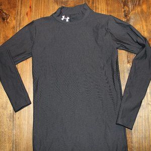 Under Armour under shirt Boy Youth XL Runs small